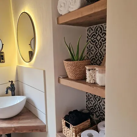 Tal-pupa Converted Appartement *