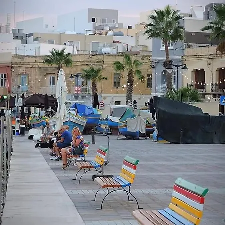 Tal-pupa Converted Apartament