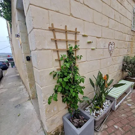 Apartment Tal-pupa Converted Xlendi
